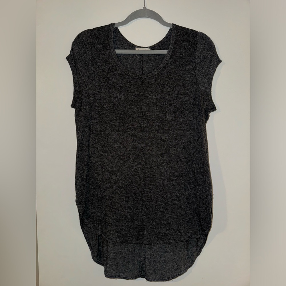 Grey hi-low shirt